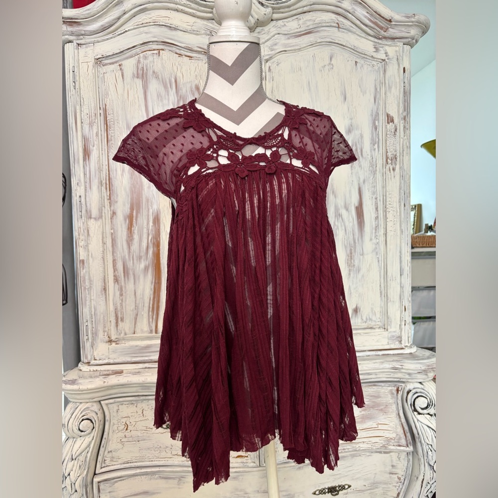 Free People burgundy Lace Blouse❤️